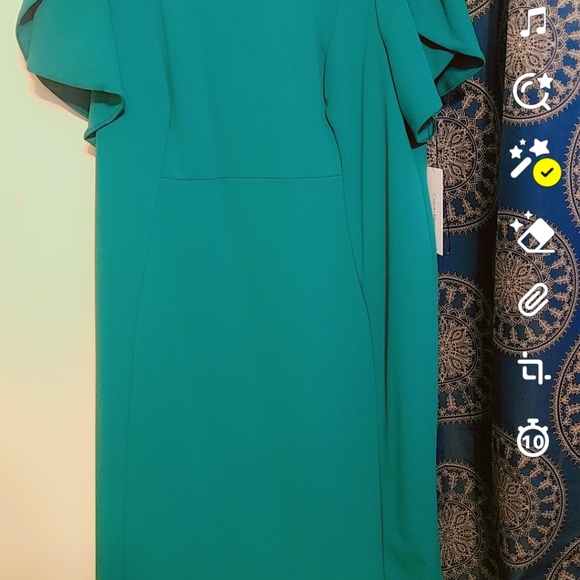 Dress - Picture 5 of 7